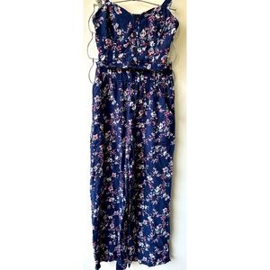 Two piece pants and crop set